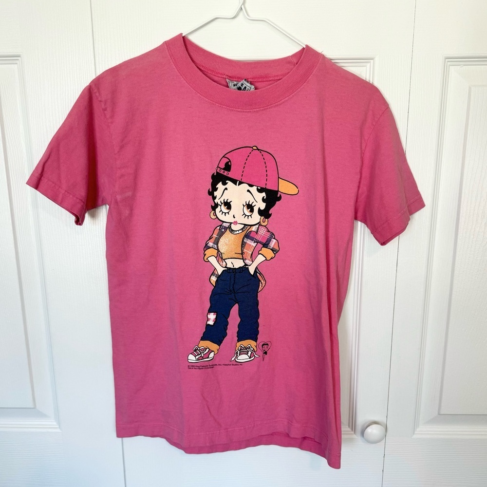 Vintage 1996 Ross Sportswear Intl Betty Boop backwards hat t-shirt SMALL